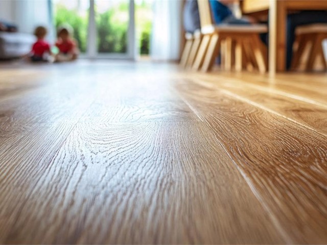 ¿Cómo evitar daños en el parquet?
